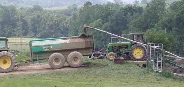 https://www.agriculture.pa.gov/FoodForThought/PublishingImages/Manure%20and%20Manure%20Gas.png